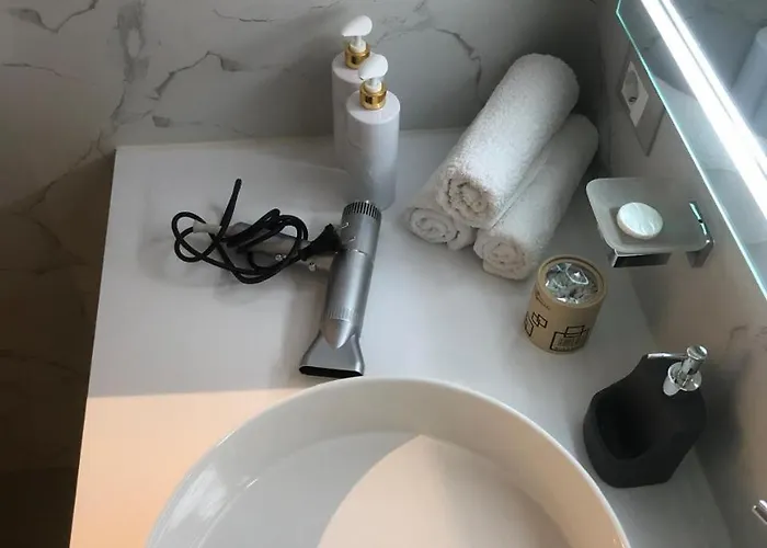 Central Apartment Tirana 地拉那